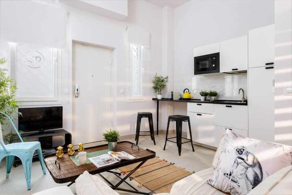 סביליה Monkeys Apartments Pinoloft Nuevo Torneo מראה חיצוני תמונה